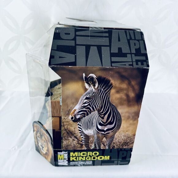 Animal Planet Micro Kingdom African Rescue Center Playset Lion Zebra Hippo - Picture 7 of 8